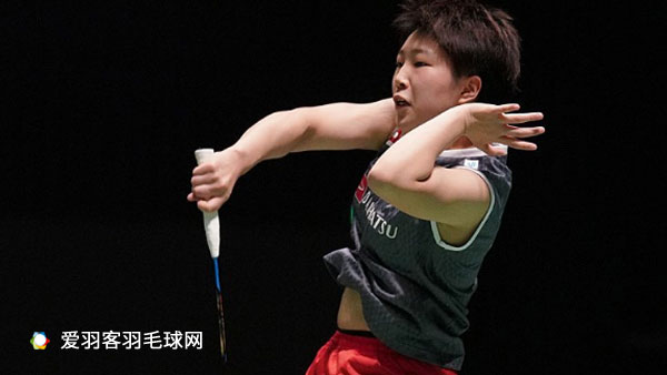 底色对英超 底色对英超